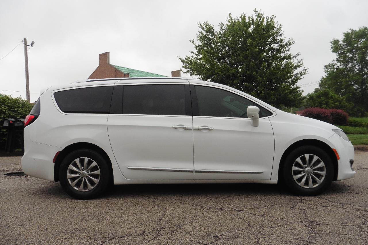 Chrysler Pacifica  2018
