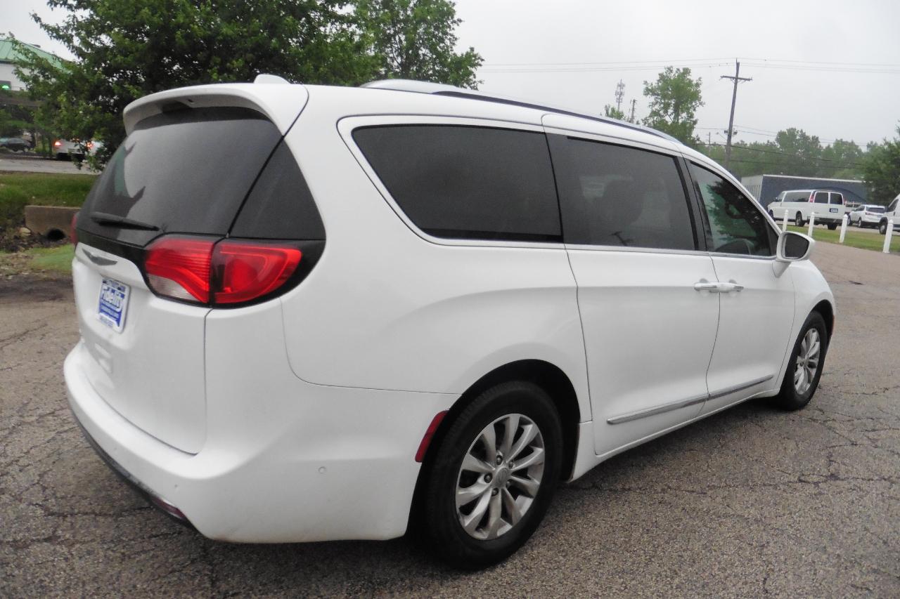 Chrysler Pacifica  2018