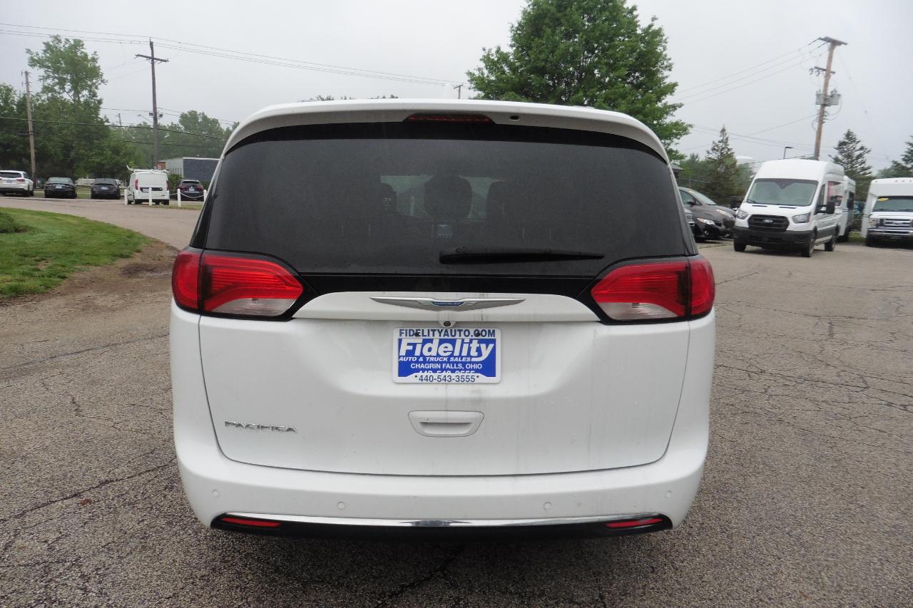 Chrysler Pacifica  2018