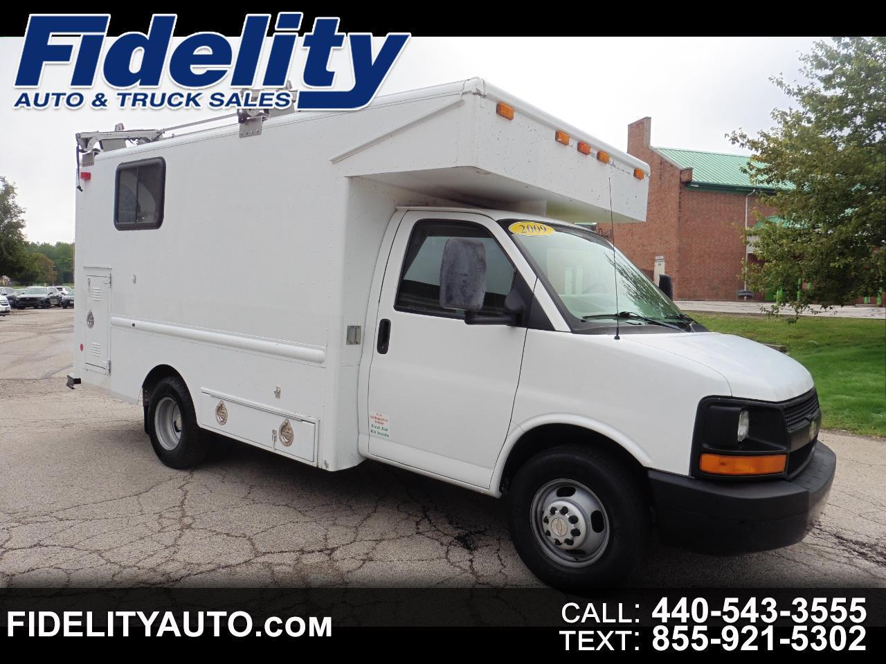 2009 Chevrolet Express Cutaway 3500 UTILITY BOX