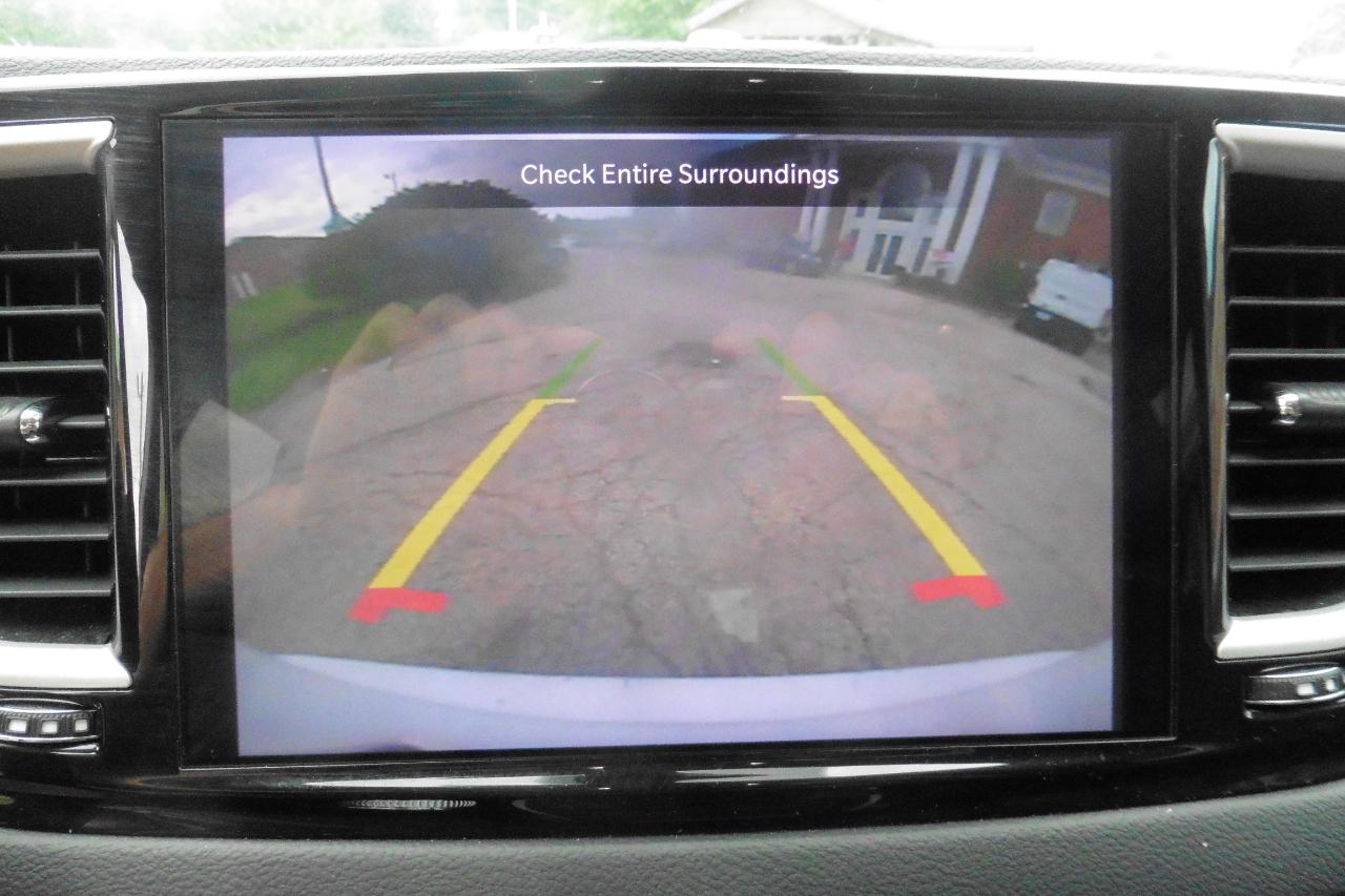 Chrysler Pacifica Touring L FWD 2023