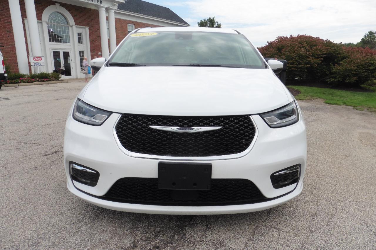 Chrysler Pacifica Touring L FWD 2023