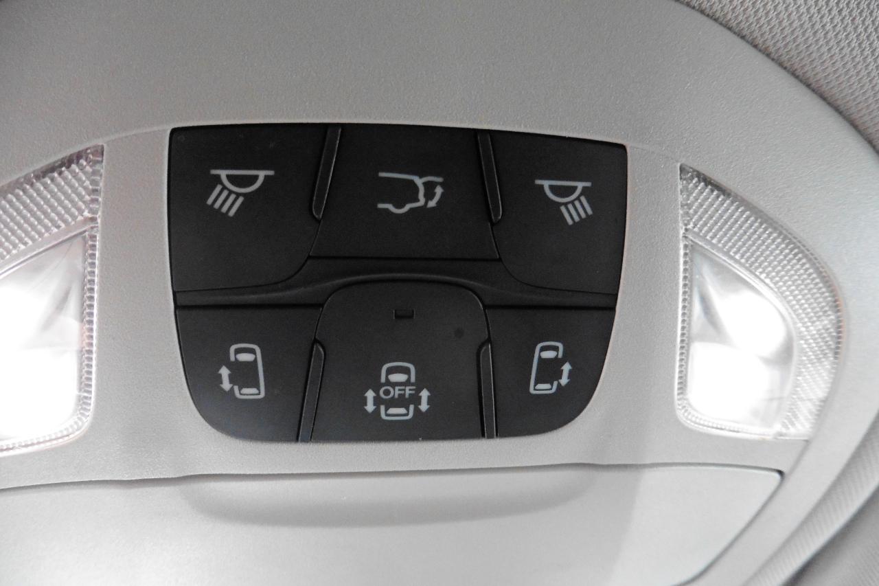 Chrysler Pacifica Touring L FWD 2023