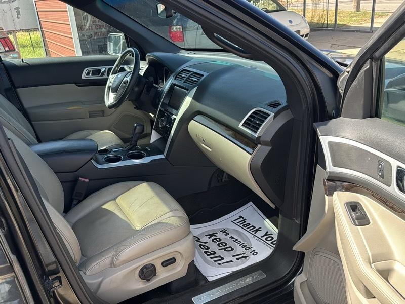 Ford Explorer Limited FWD 2014