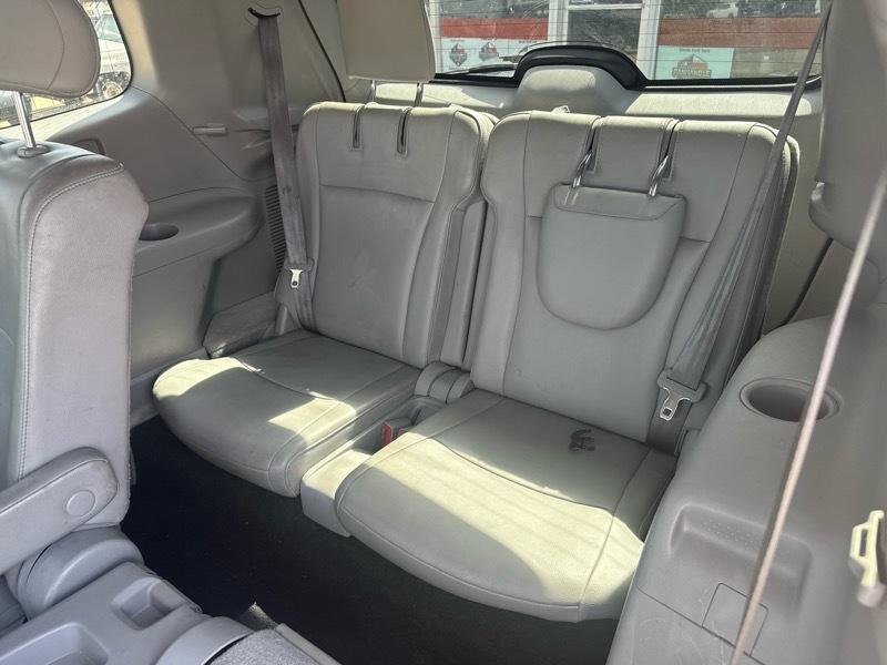 Toyota Highlander Base 2WD V6 2013