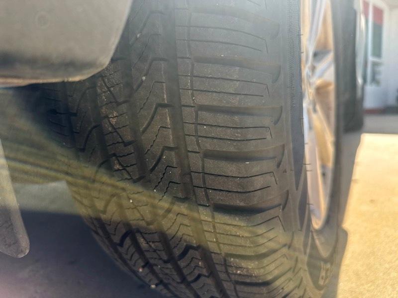 Toyota Highlander Base 2WD V6 2013