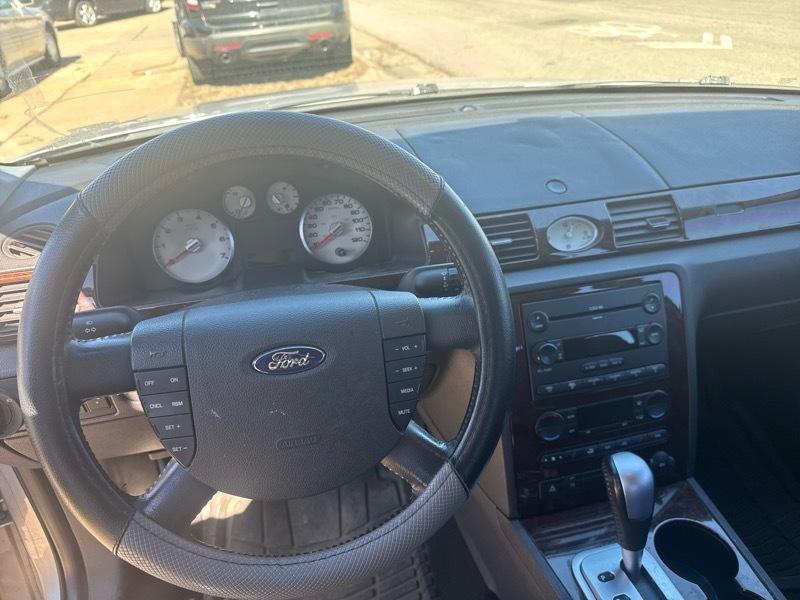 Ford Five Hundred Limited 2005