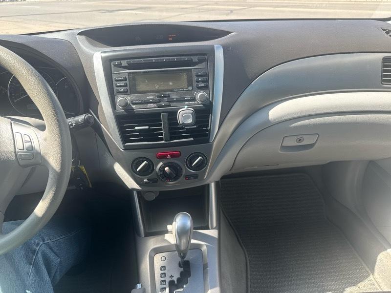 Subaru Forester 2.5X 2010