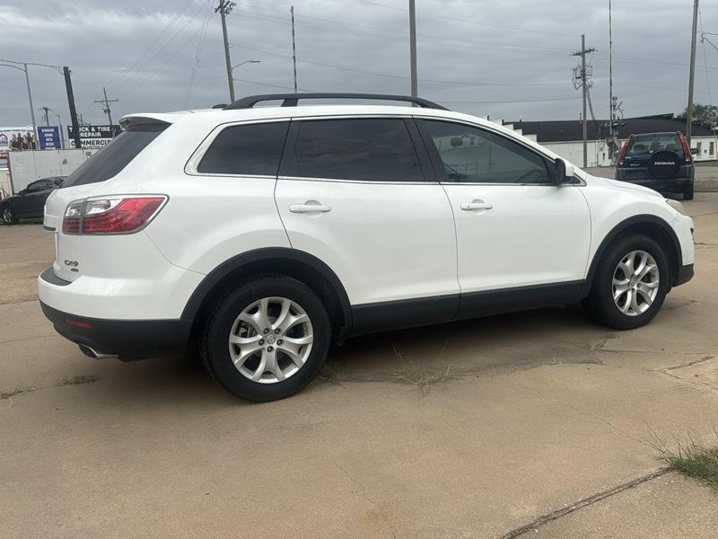 Mazda CX-9 Touring AWD 2011