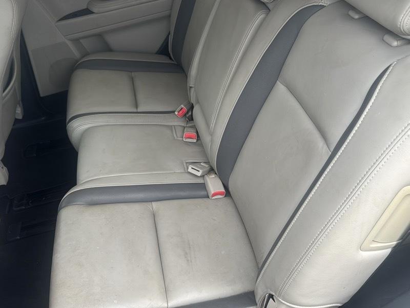 Mazda CX-9 Touring AWD 2011