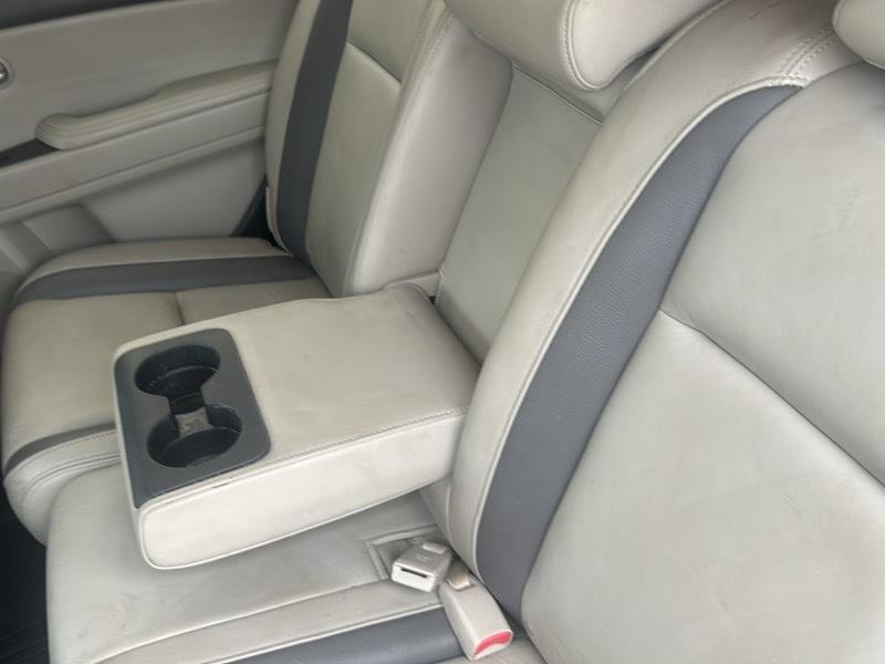 Mazda CX-9 Touring AWD 2011
