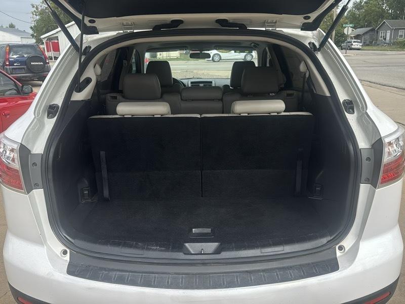Mazda CX-9 Touring AWD 2011