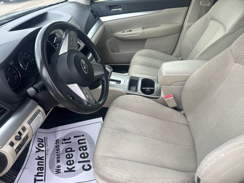 Subaru Outback 2.5i 2011