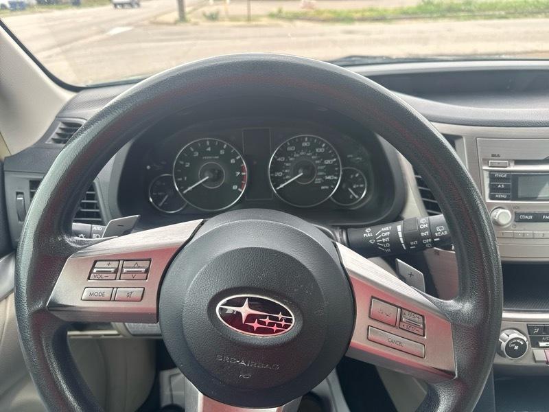 Subaru Outback 2.5i 2011
