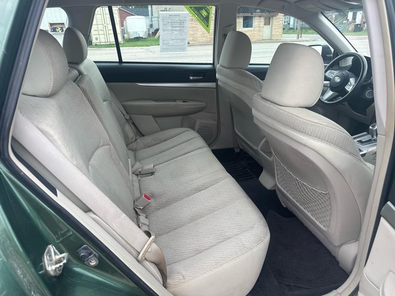 Subaru Outback 2.5i 2011
