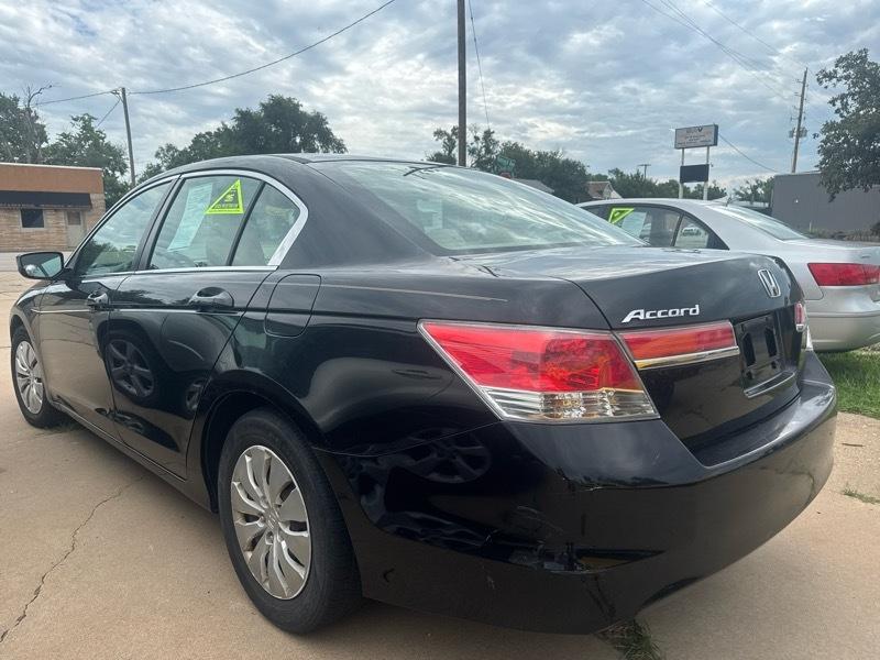 Honda Accord LX sedan AT 2011
