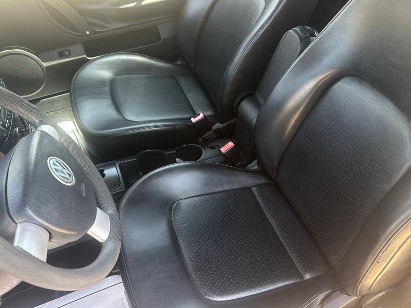 Volkswagen New Beetle 2.5L PZEV Convertible 2006