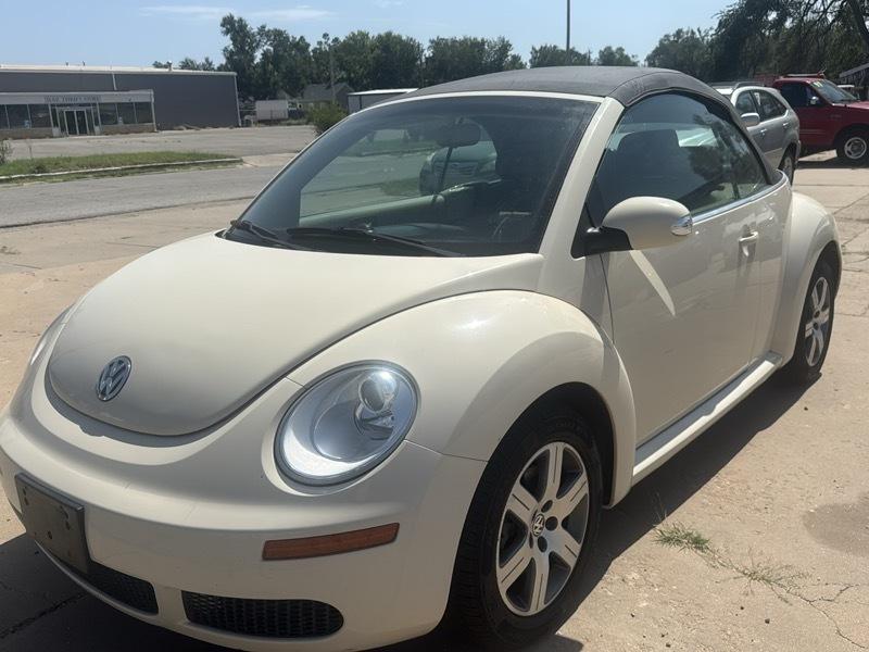 Volkswagen New Beetle 2.5L PZEV Convertible 2006