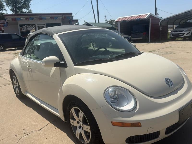 Volkswagen New Beetle 2.5L PZEV Convertible 2006