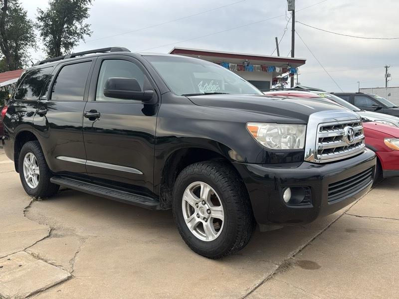 Toyota Sequoia SR5 5.7L 4WD FFV 2013