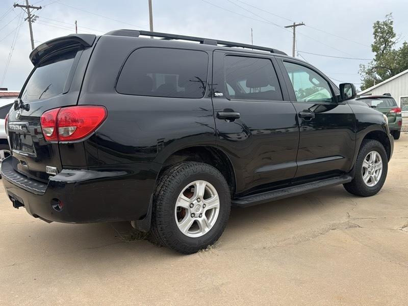 Toyota Sequoia SR5 5.7L 4WD FFV 2013