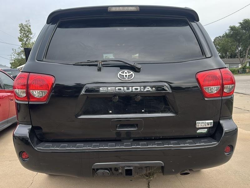Toyota Sequoia SR5 5.7L 4WD FFV 2013