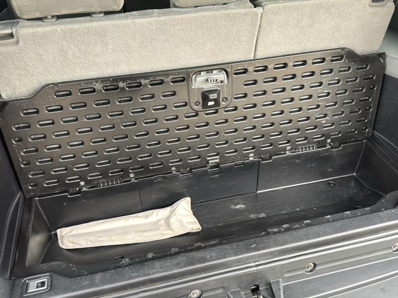 Toyota Sequoia SR5 5.7L 4WD FFV 2013
