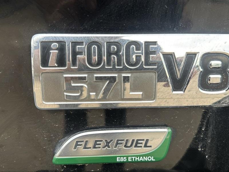 Toyota Sequoia SR5 5.7L 4WD FFV 2013