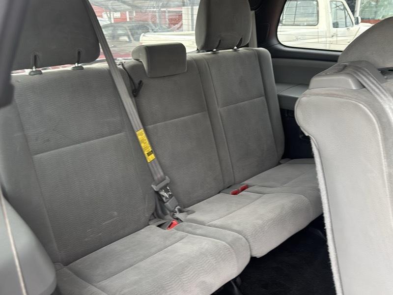 Toyota Sequoia SR5 5.7L 4WD FFV 2013