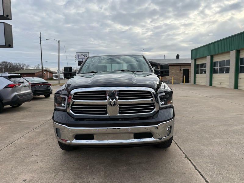 RAM 1500 Big Horn Crew Cab 4WD 2018