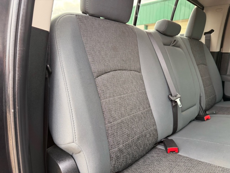 RAM 1500 Big Horn Crew Cab 4WD 2018