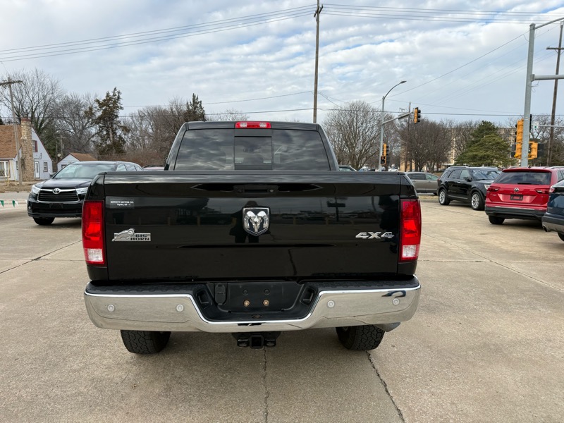 RAM 1500 Big Horn Crew Cab 4WD 2018