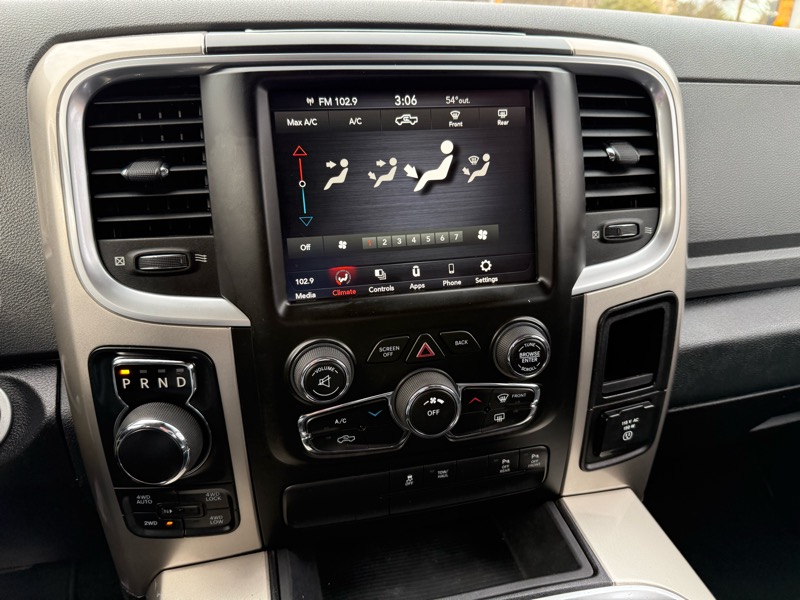 RAM 1500 Big Horn Crew Cab 4WD 2018