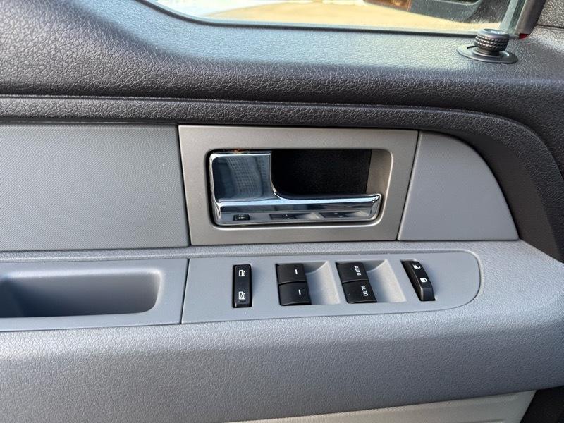Ford F-150 XLT SuperCrew 5.5-ft. Bed 4WD 2011