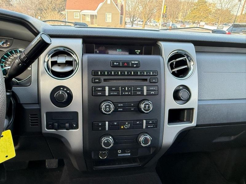 Ford F-150 XLT SuperCrew 5.5-ft. Bed 4WD 2011