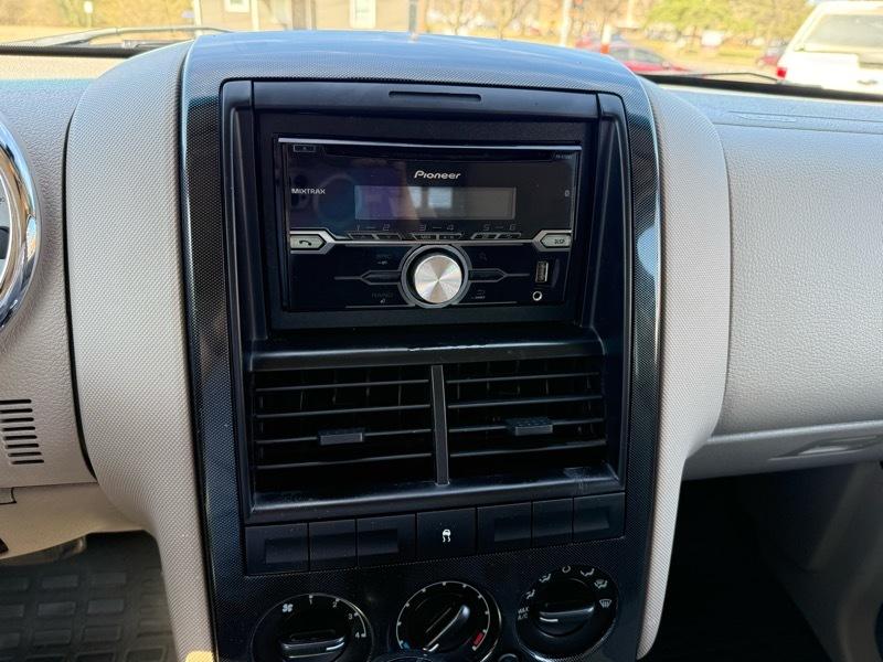 Ford Explorer Sport Trac XLT 4.6L 2WD 2007