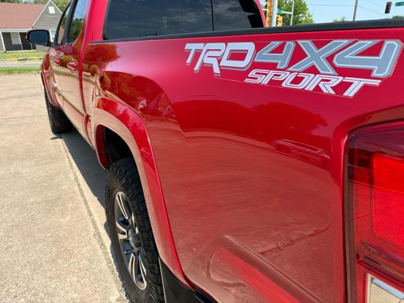 Toyota Tacoma  2017