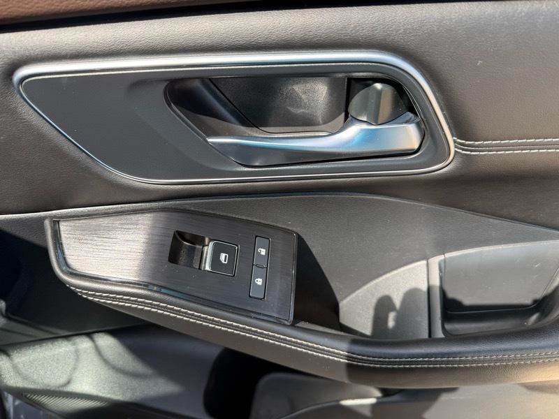 Nissan Rogue Platinum AWD 2022