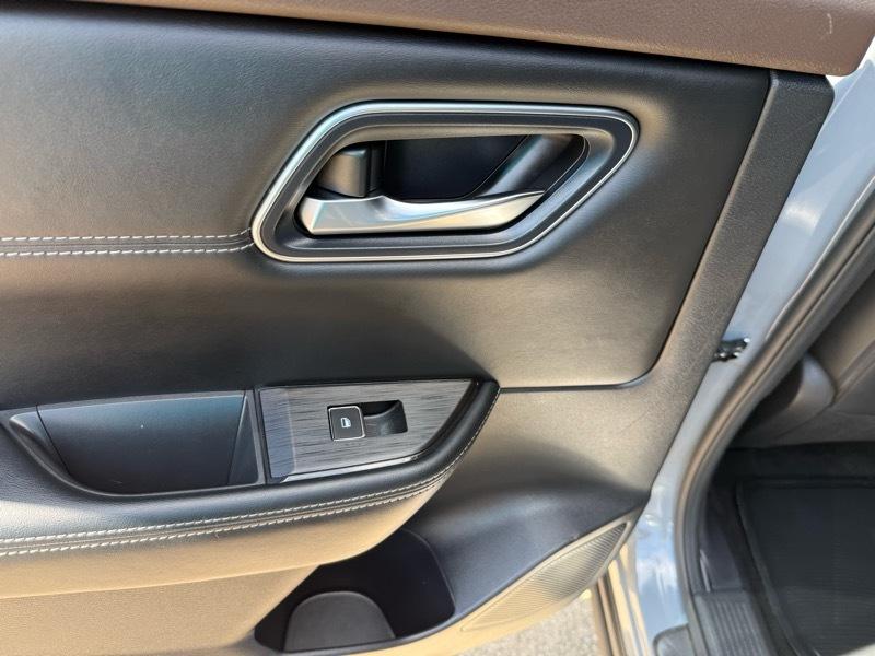 Nissan Rogue Platinum AWD 2022