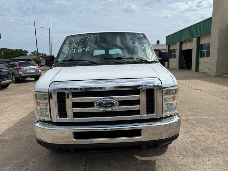 Ford Econoline E-150 XLT 2009