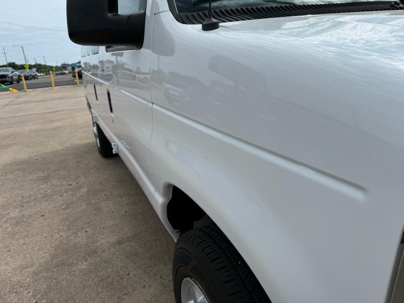 Ford Econoline E-150 XLT 2009