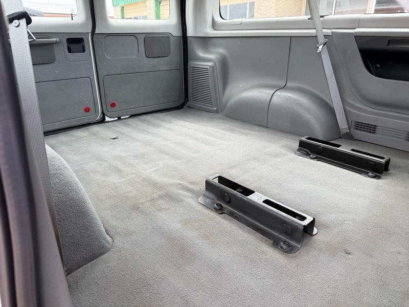 Ford Econoline E-150 XLT 2009