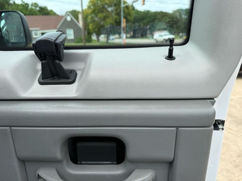 Ford Econoline E-150 XLT 2009