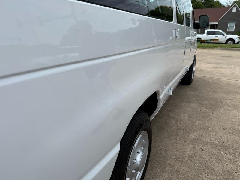Ford Econoline E-150 XLT 2009
