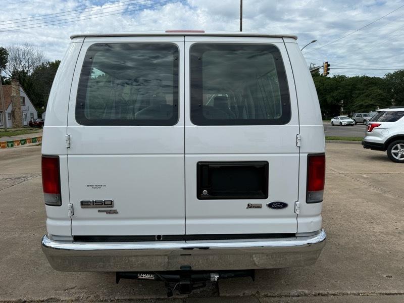 Ford Econoline E-150 XLT 2009