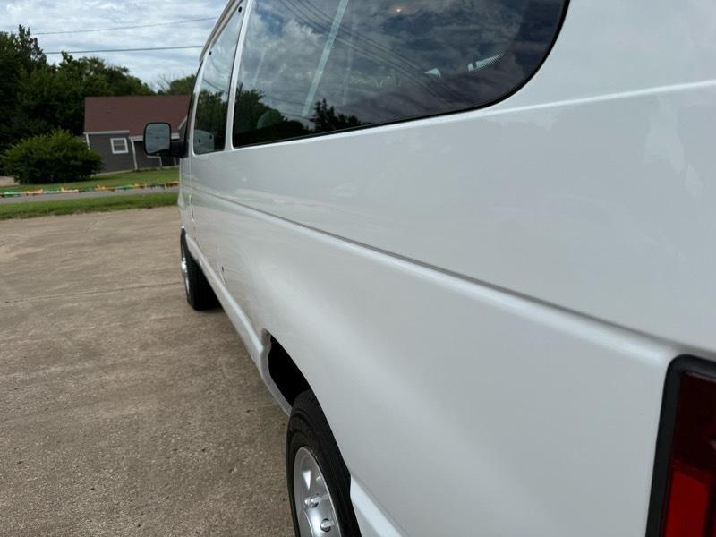 Ford Econoline E-150 XLT 2009