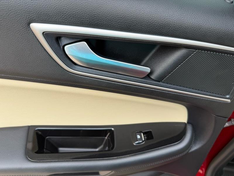 Ford Edge SEL FWD 2019