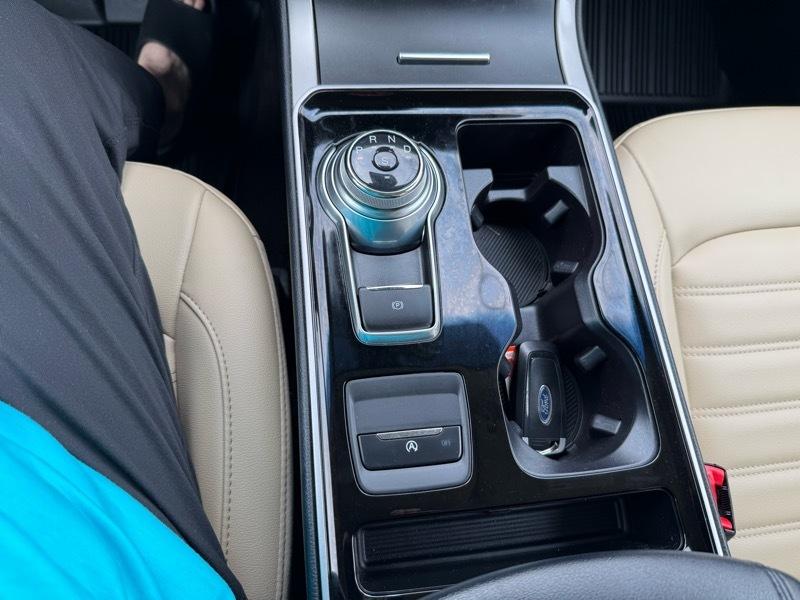 Ford Edge SEL FWD 2019
