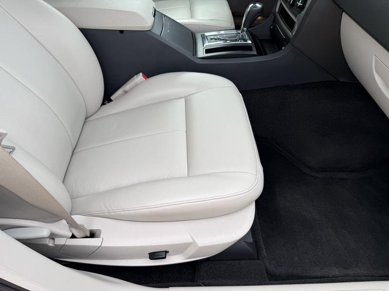 Chrysler 300 Touring AWD 2005