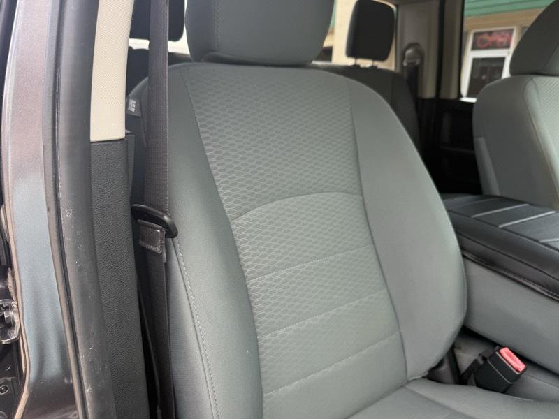 RAM 1500 Tradesman Quad Cab 2WD 2018